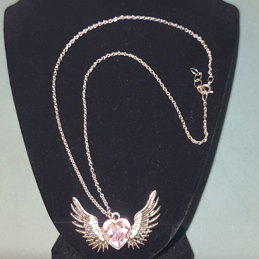 **HANDMADE** Angel heart necklace